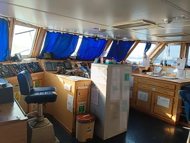 Besättningsbåt till salu
