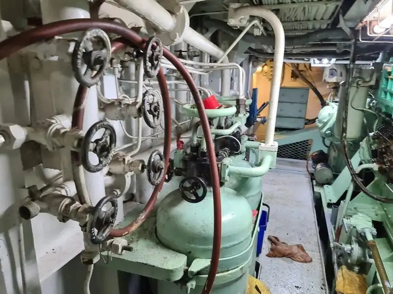 Långrevsfartyg till salu