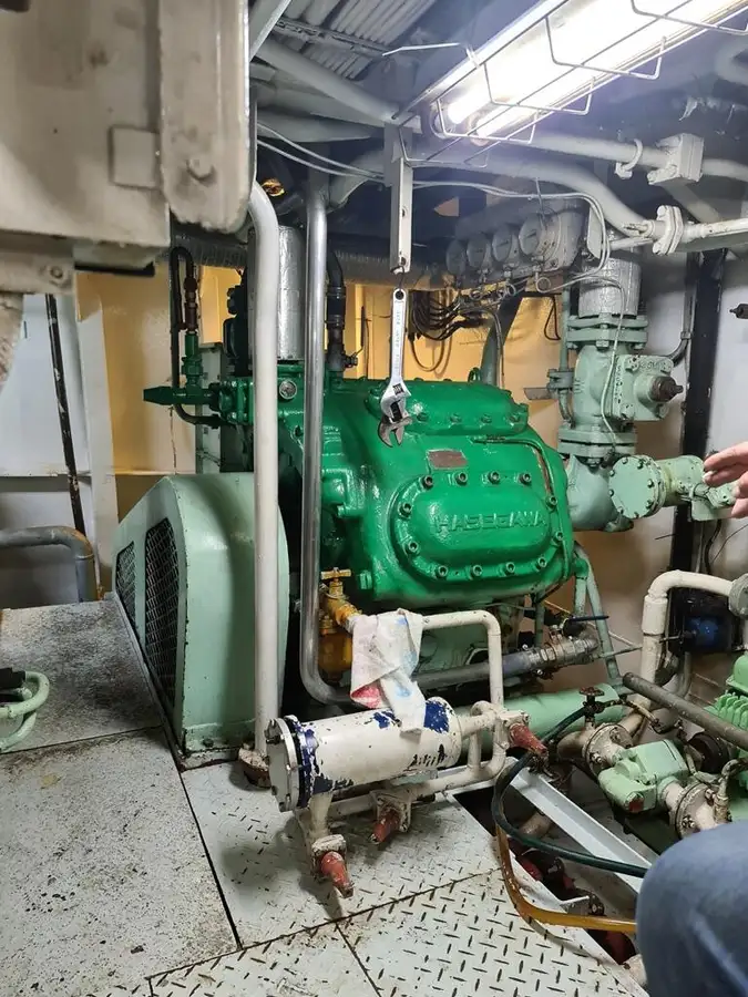 Långrevsfartyg till salu