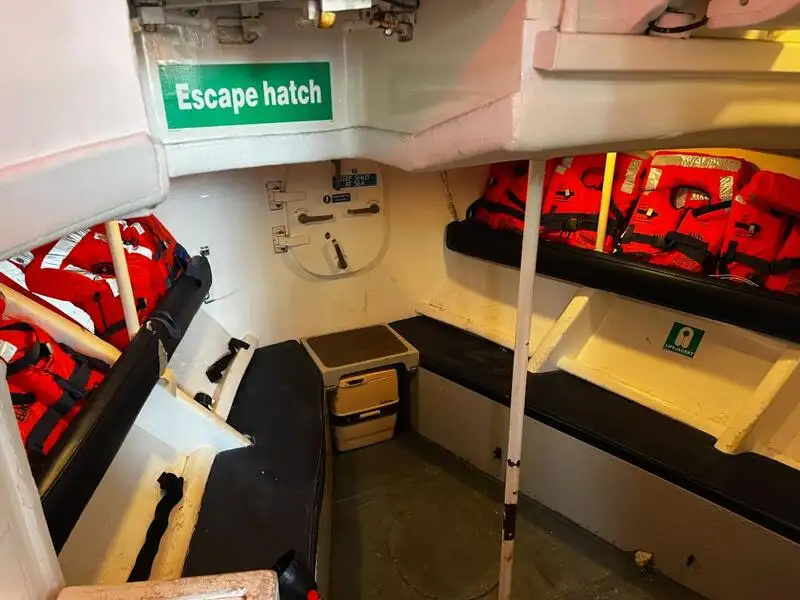 Besättningsbåt till salu