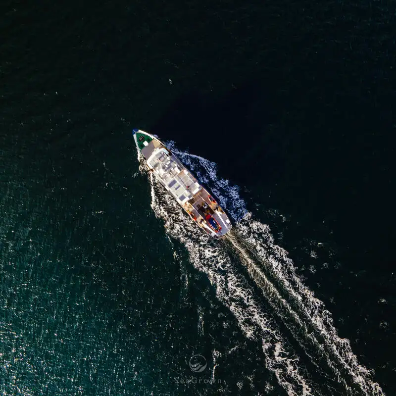 Undersökningsfartyg till salu