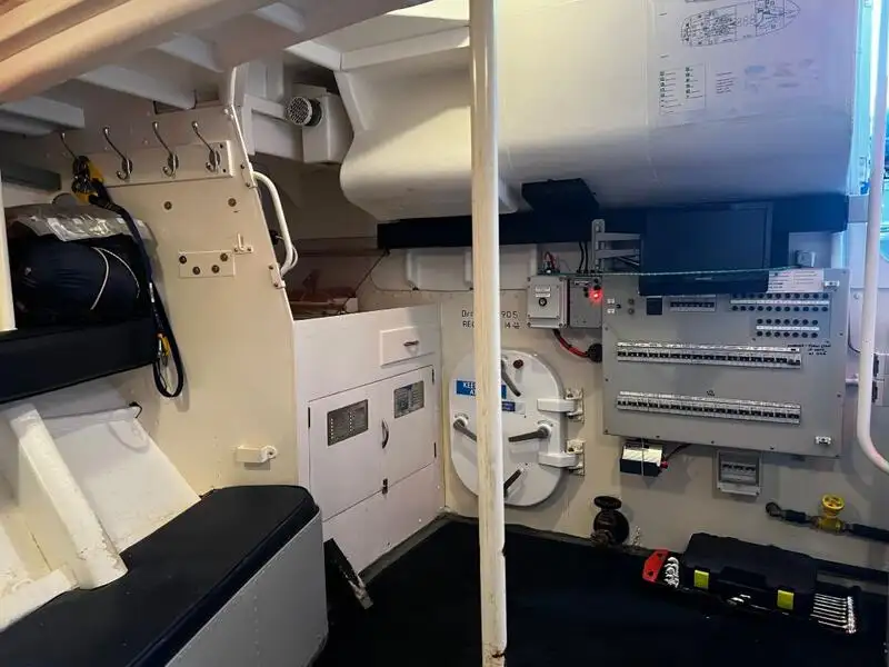 Besättningsbåt till salu