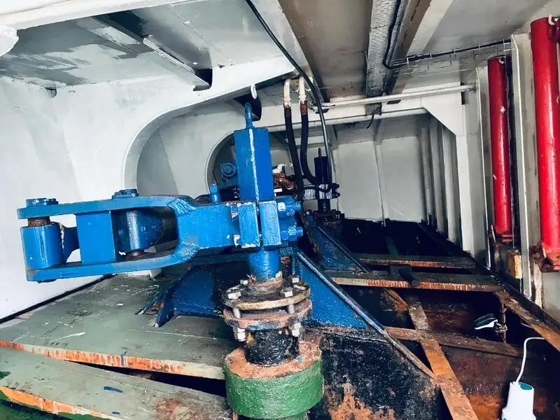 Arbetsbåtar till salu