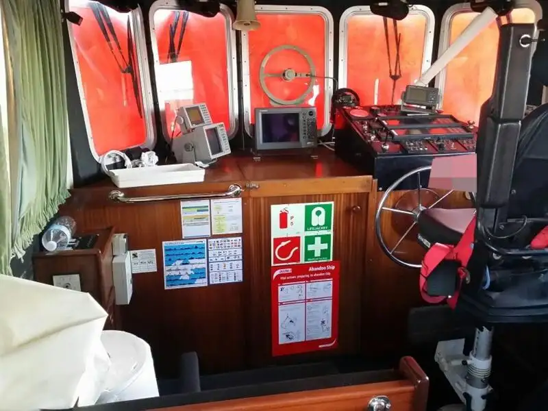 Besättningsbåt till salu