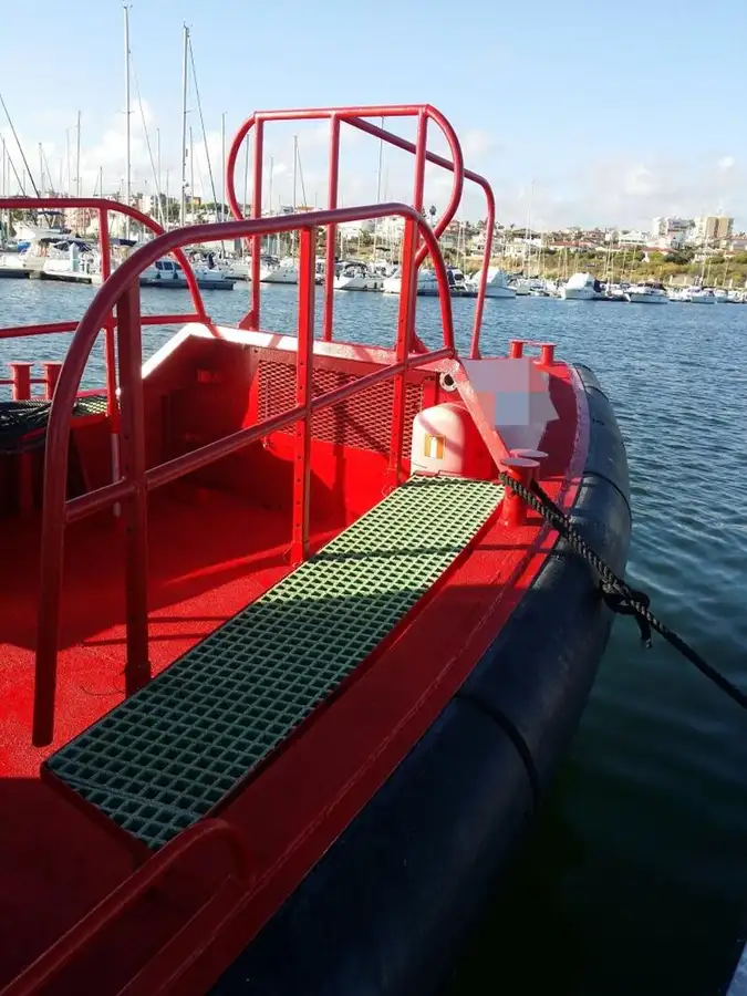 Besättningsbåt till salu