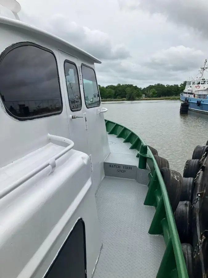 Besättningsbåt till salu