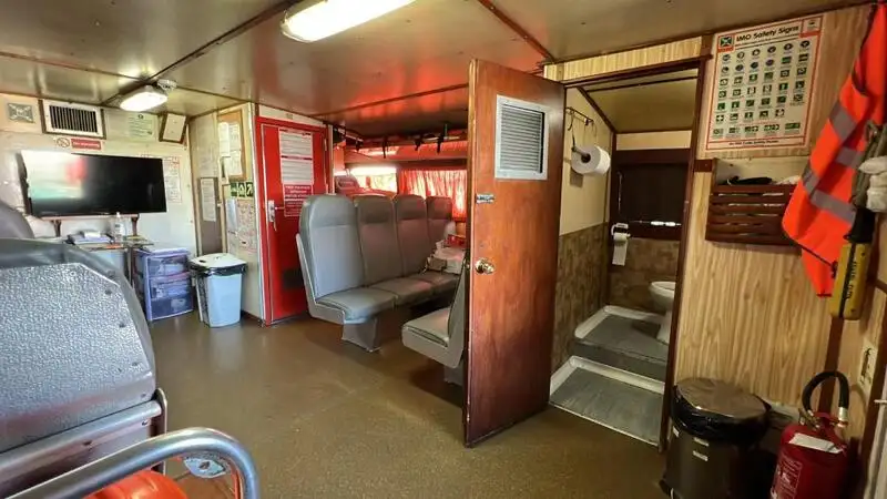 Besättningsbåt till salu