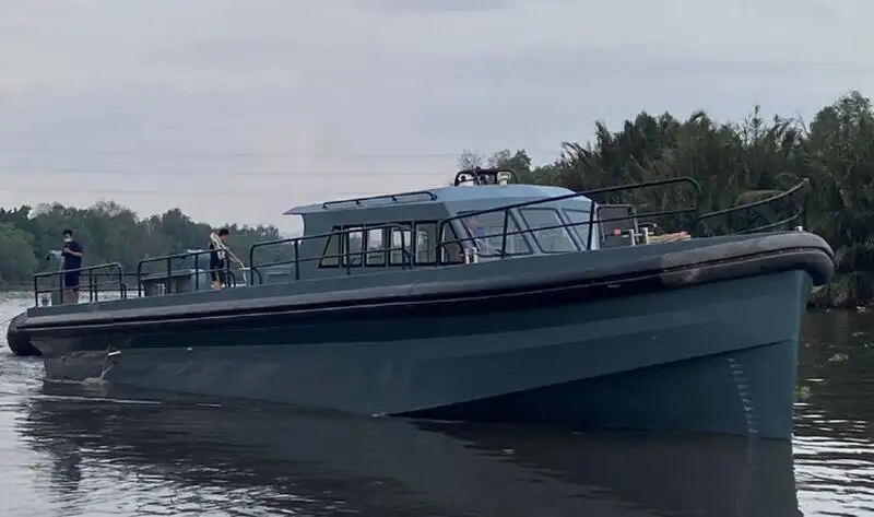 Besättningsbåt till salu