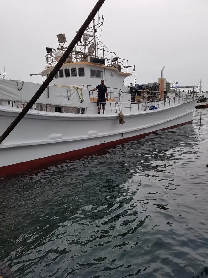 Långrevsfartyg till salu