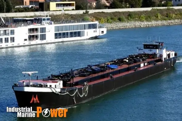 Oljetanker, Kemikalietanker till salu