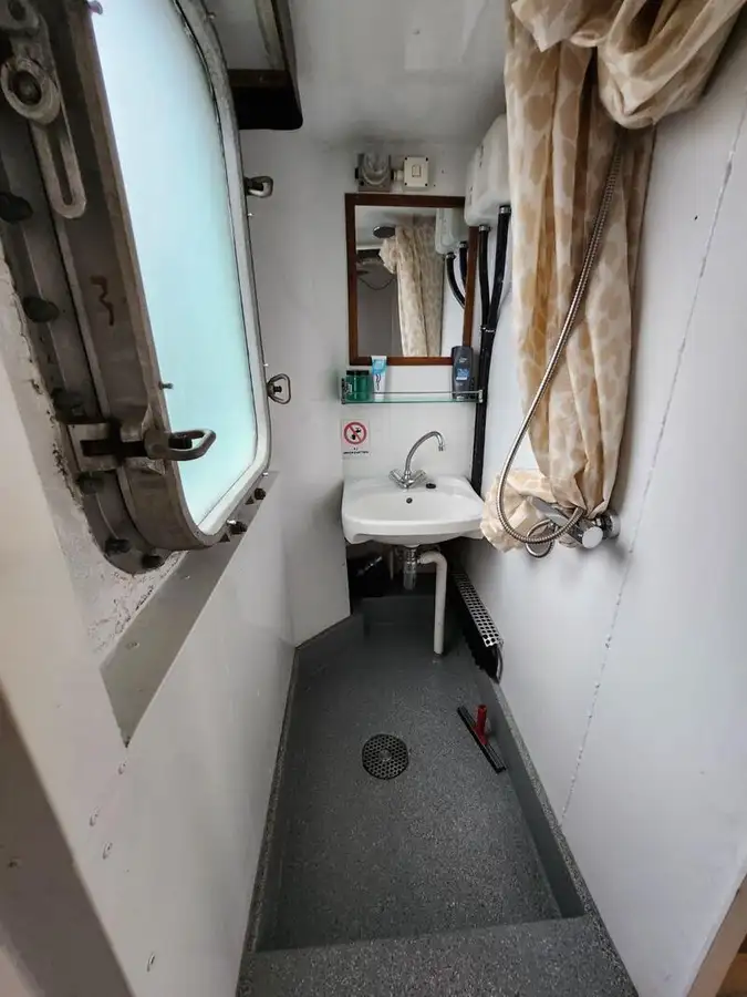 Arbetsbåtar till salu