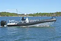 Styv uppblåsbar båt till salu