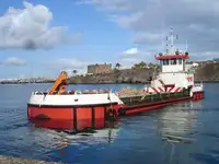 Pråm till salu